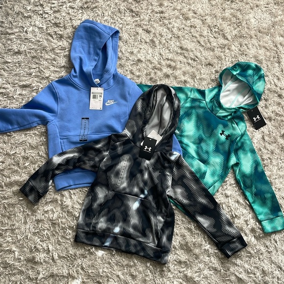 NWT Hoodie Bundle - Nike and Under Armour Size XS - Picture 1 of 4